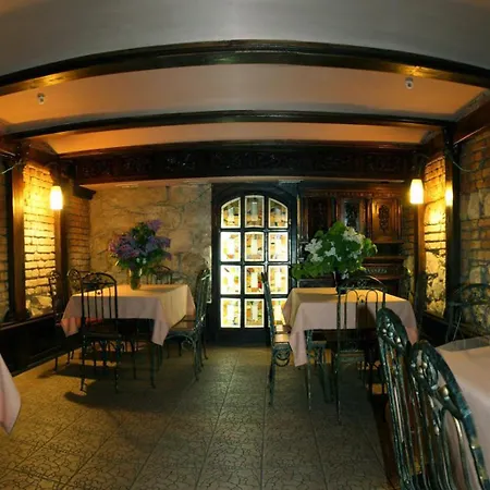 Complex Vivcharyk * סקולה