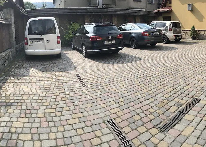 Complex Vivcharyk Hotel Skole
